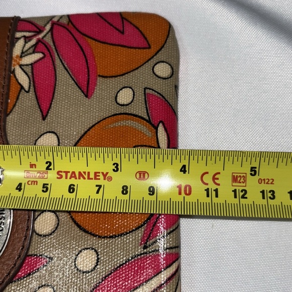 Fossil Key-Per Coated Canvas Orange Fruit Floral Leather Wristlet - Picture 6 of 7